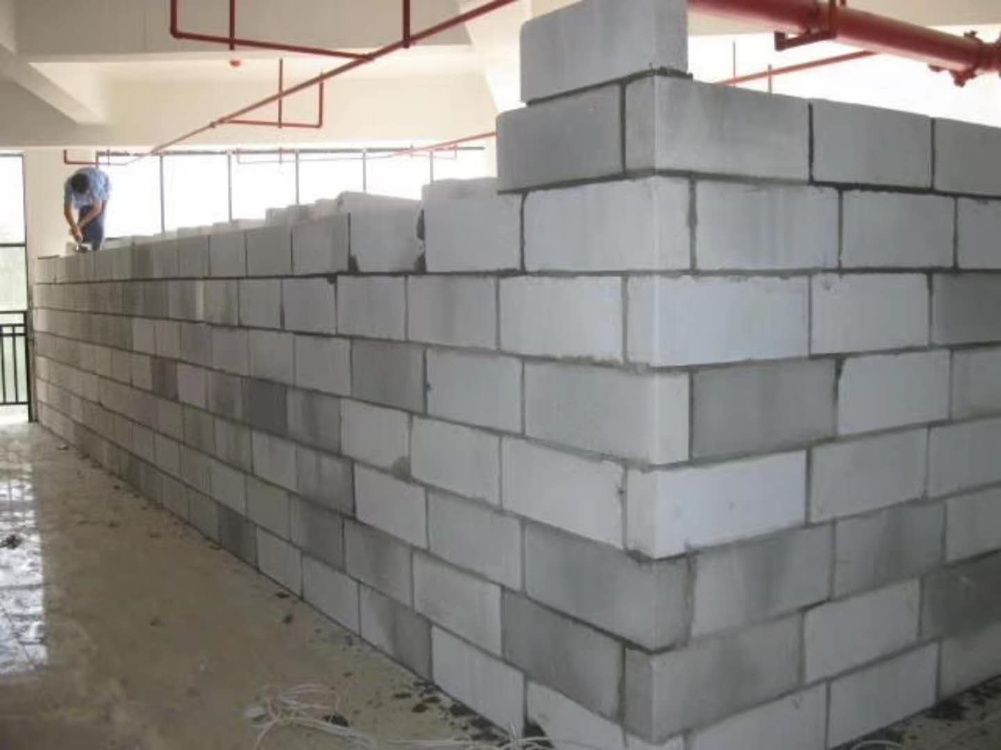 保靖蒸压加气混凝土砌块承重墙静力和抗震性能的研究